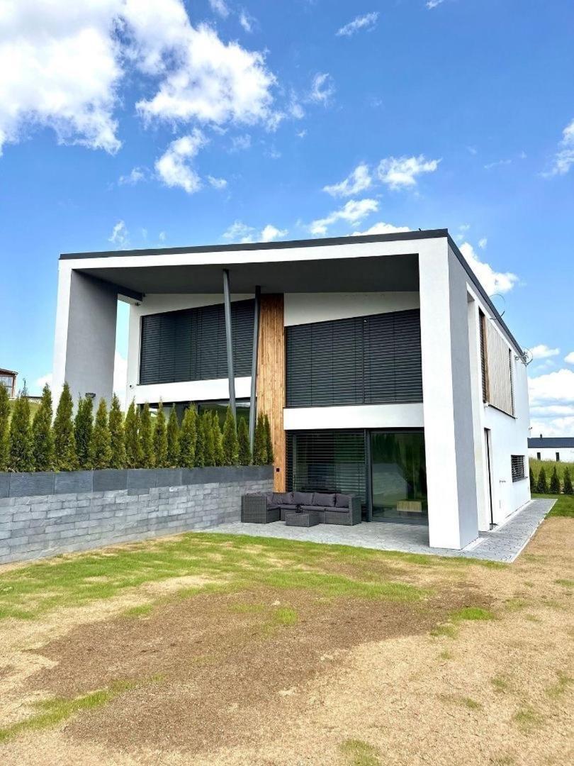 Luxury Apartments Maly Slavkov Esterno foto